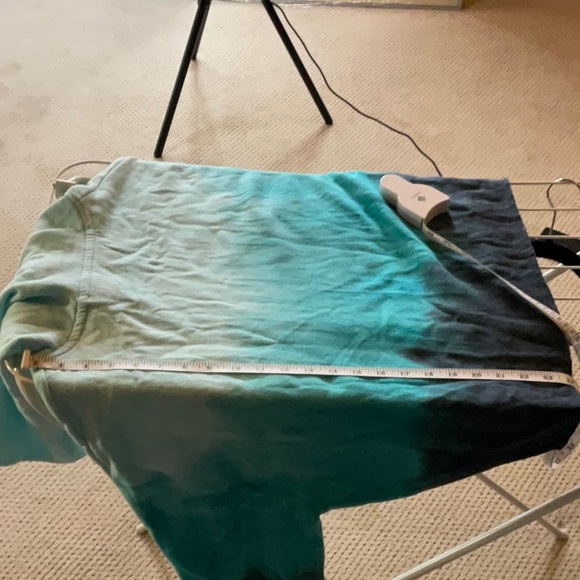 NWT Victoria's Secret PINK Tie Dye Cropped Hoodie - Picture 6 of 6